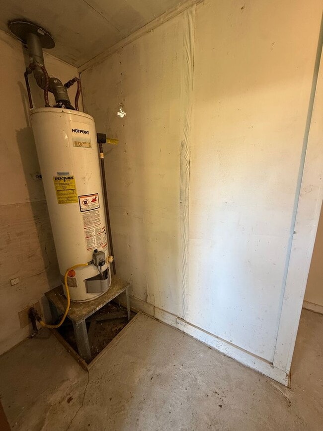 Building Photo - 3 Bedroom, 1 Bathroom Home for Rent