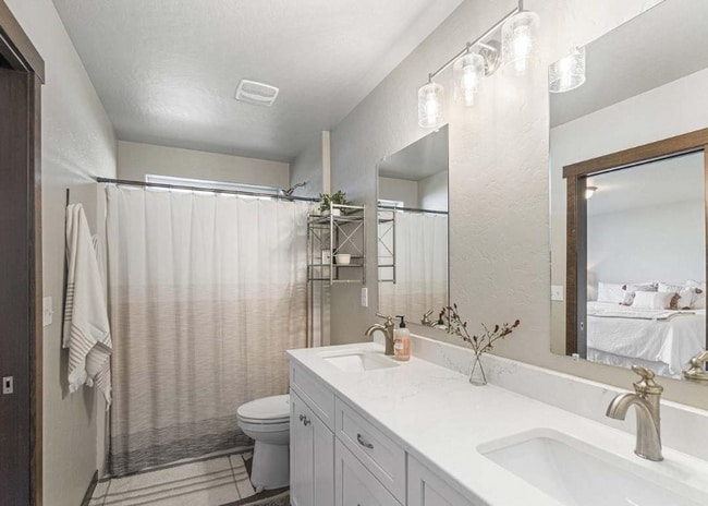 Building Photo - 3813 N Pradera Ct