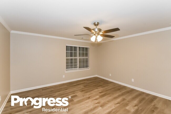 Building Photo - 7531 Sugarcreek Dr