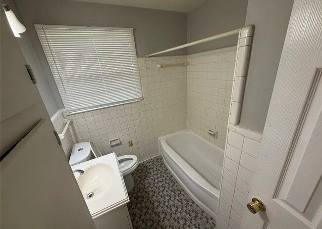 Building Photo - Charming 4 Bed, 1.5 Bath Single Family Home in Montgomery, AL - $1375