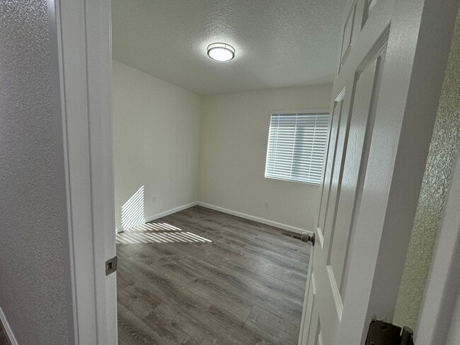 Building Photo - Freshly Remodeled 4 bedroom in Red Rock- RV Parking, low maintenance yard and pets welcome!