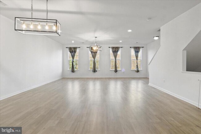 Building Photo - 14766 Malloy Ct