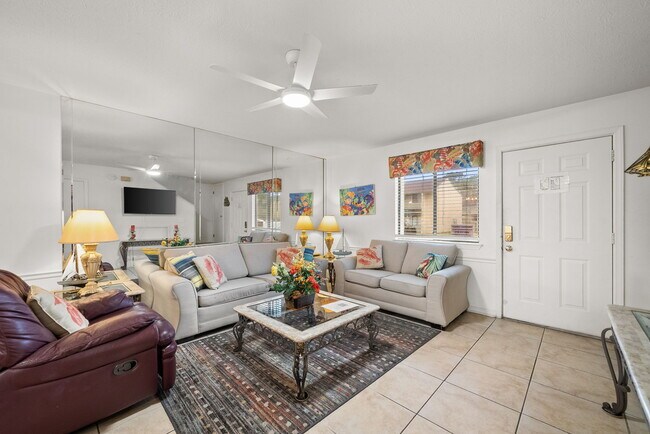 Building Photo - 133 W Leslie Ln