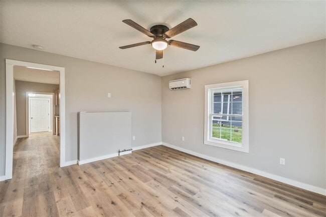 Building Photo - 1442 Magnolia St