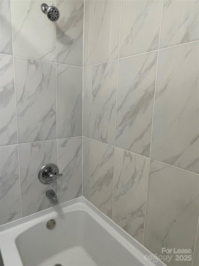 Building Photo - 4605 Coronado Dr