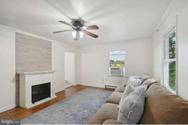 Building Photo - 18390 Silcott Springs Rd