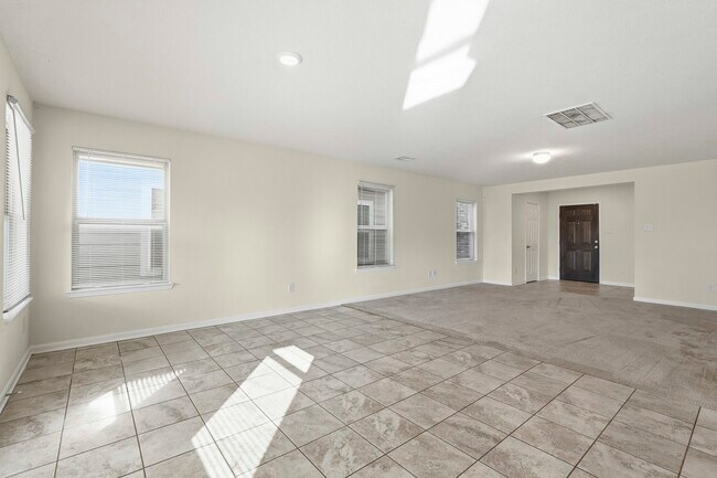 Building Photo - 13111 Mills Grove Dr