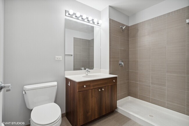 Building Photo - 235 W Van Buren St