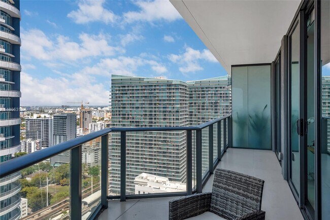 Building Photo - 1300 S Miami Ave
