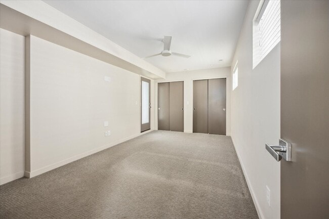 Building Photo - Upscale rear unit in the heart of Denver!