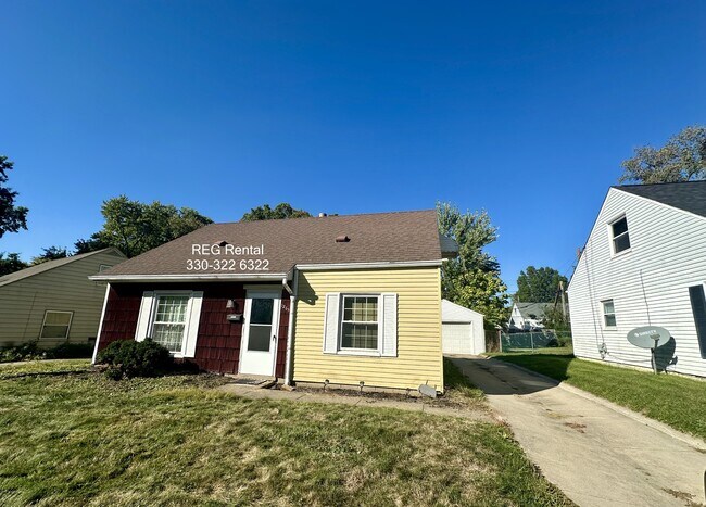 Building Photo - 1265 Anderson Rd