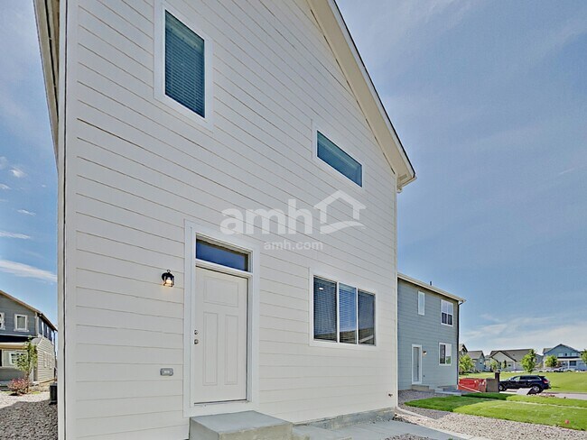 Building Photo - 4747 Crestone Peak St