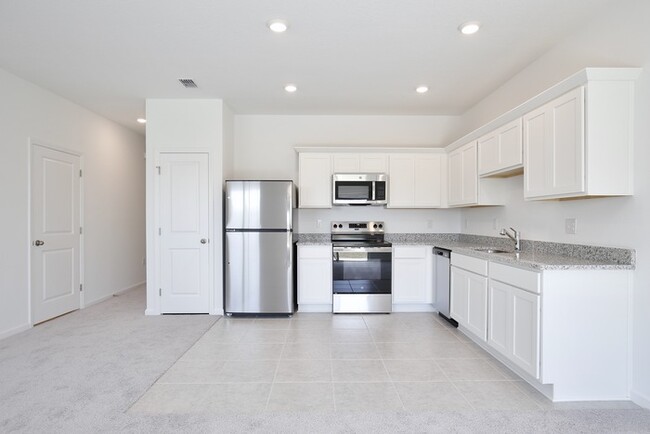 Building Photo - Brand New 3/2.5 Modern Townhome with 1 Car...