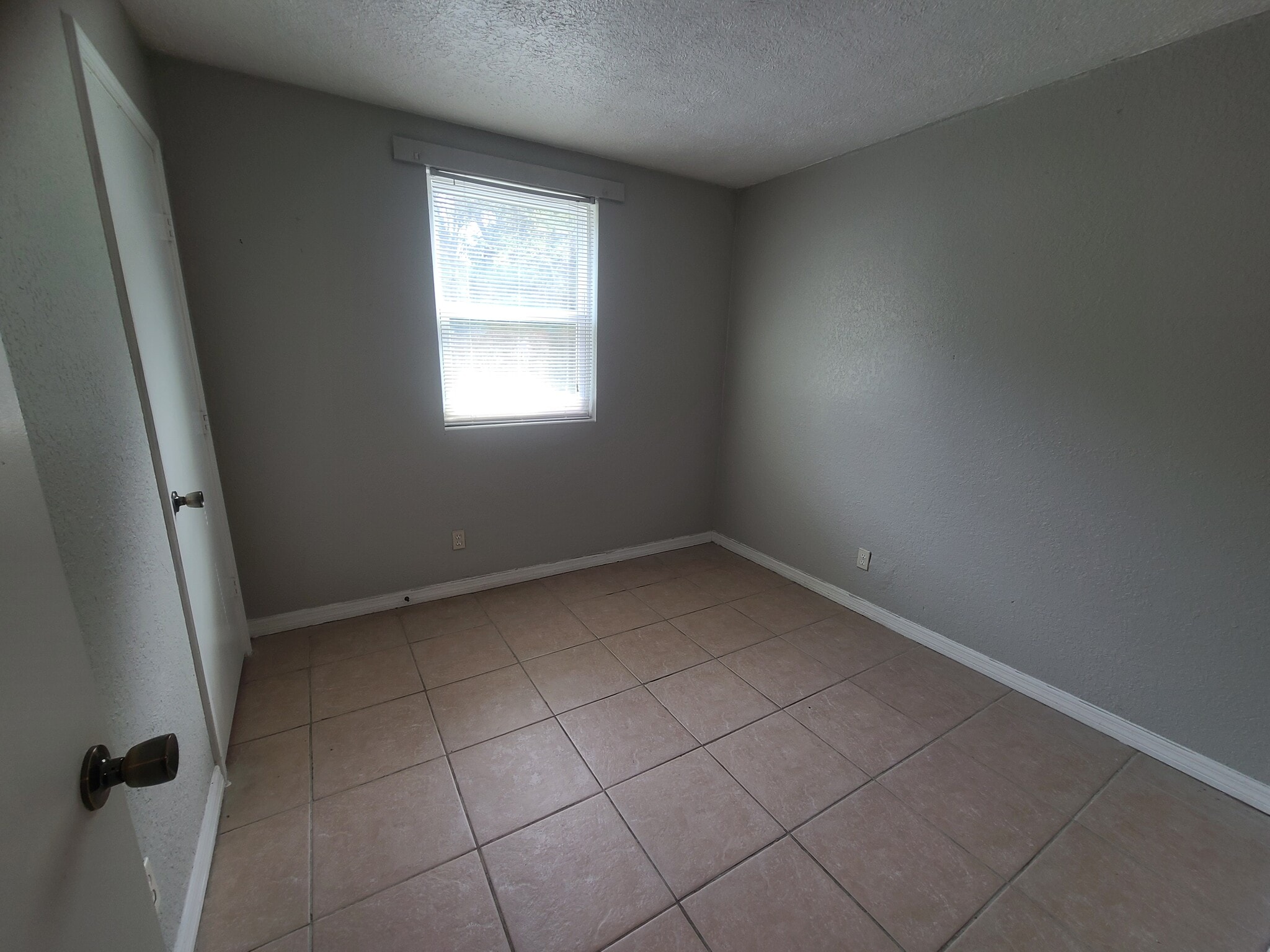 Building Photo - 3818 Almeda St