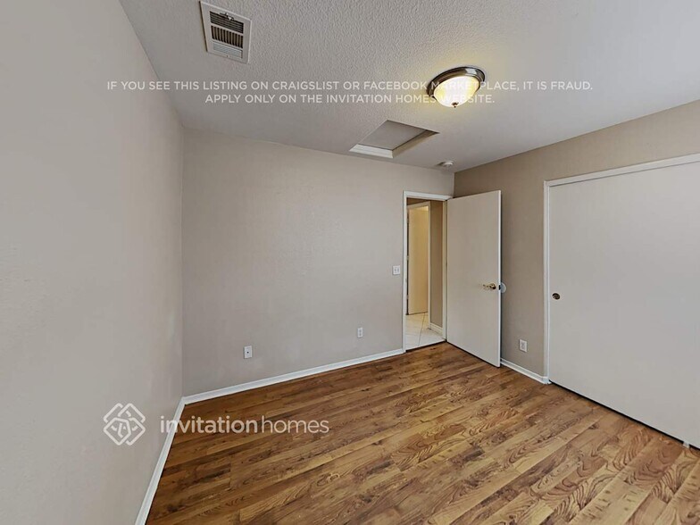 Building Photo - 3413 Travelers Ct