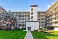 Building Photo - 9860 62nd Ter