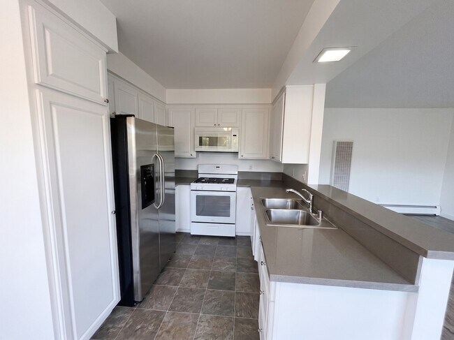 Building Photo - 268 Santa Anita Ave