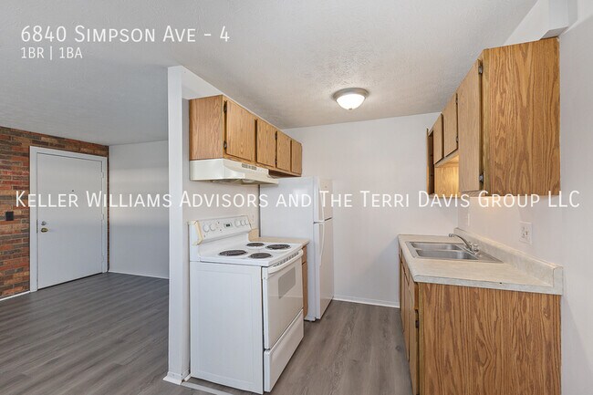 Building Photo - 6840 Simpson Ave