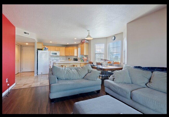 Building Photo - 1405 S 1020 W