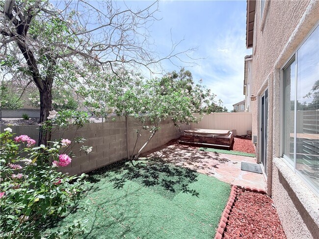 Building Photo - 10516 Mojave Ridge Ct