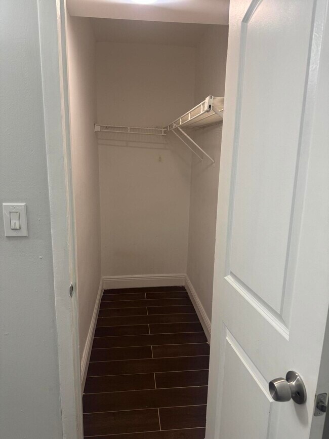 Building Photo - 4871 Arjaro Dr