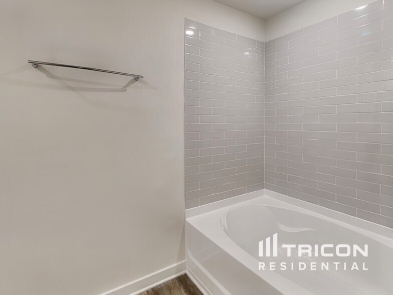 Building Photo - 742 Great Oak Pl