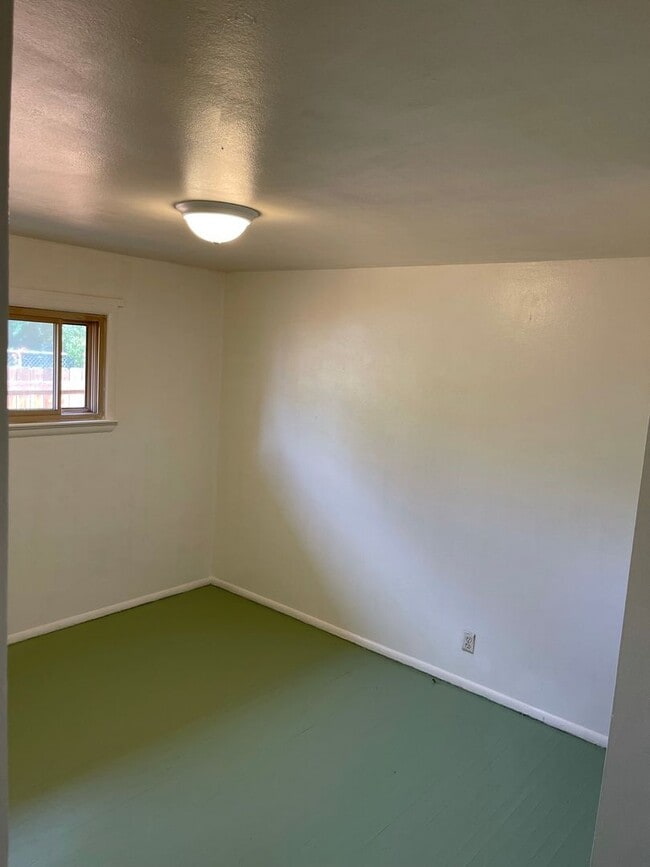 Building Photo - Cute 2 Bedroom Home on Arcadia for Rent