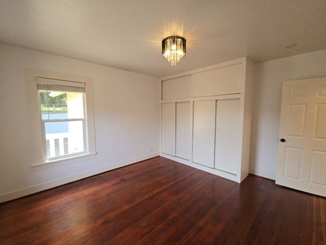 Building Photo - Beautifully remodeled 2BD/1BA Scotia home