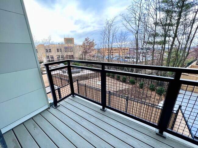 Building Photo - 191 Washington St