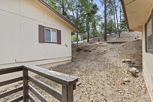 Building Photo - 110 Apache Hills Dr