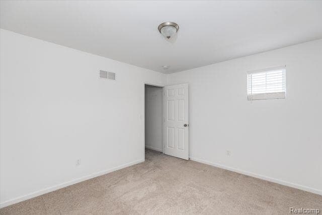 Building Photo - 286 Springview St