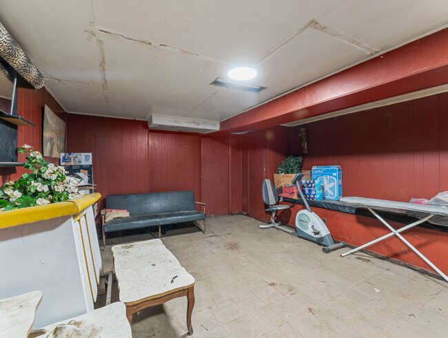 Building Photo - 6558 Limekiln Pike