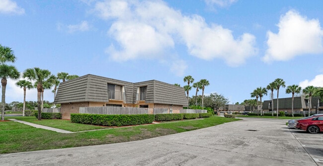 Building Photo - 2439 24th Way