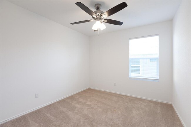Building Photo - 124 Juniper Springs Rd
