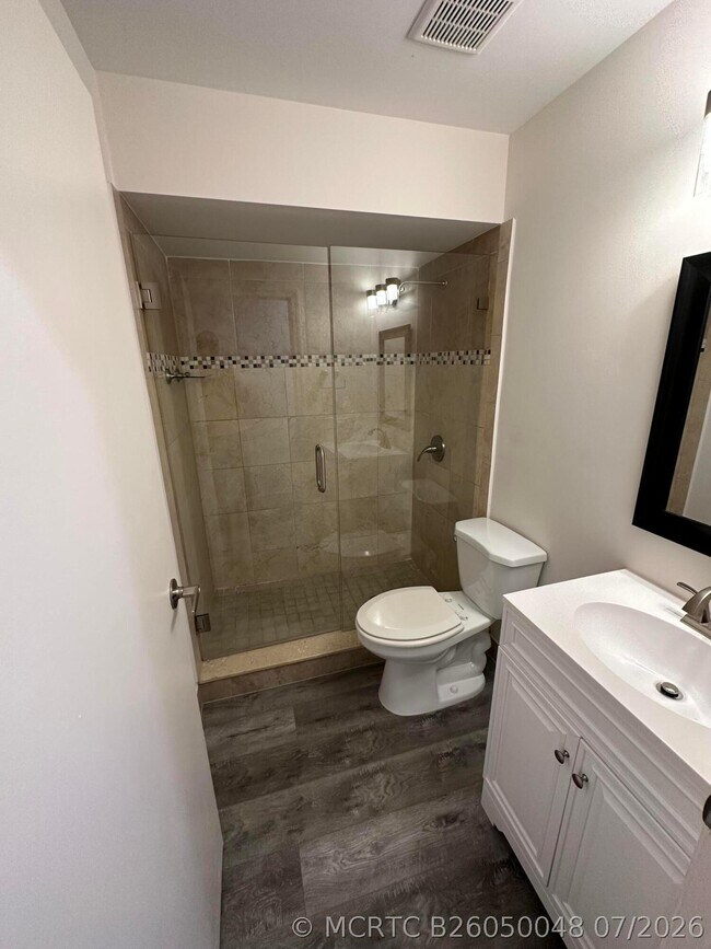 Building Photo - 10300 Hidden Springs Ct