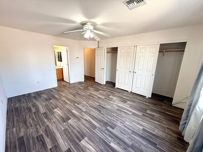 Building Photo - Charming 3-Bedroom Home Near Rotary Park for Rent!