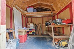 Building Photo - 111 Oaktree Ln