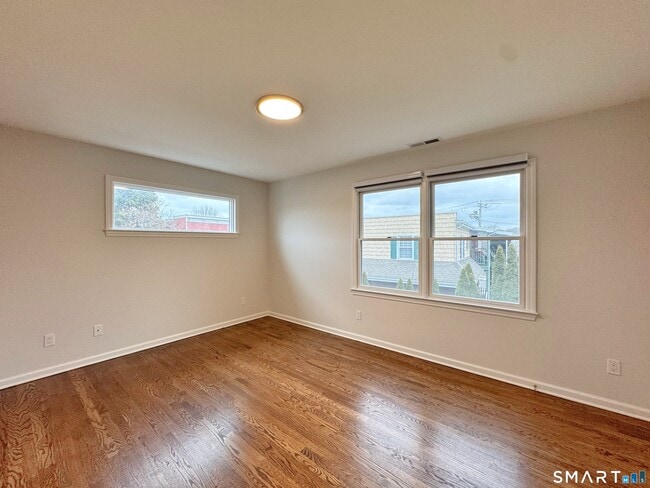 Building Photo - 36 Chapel St