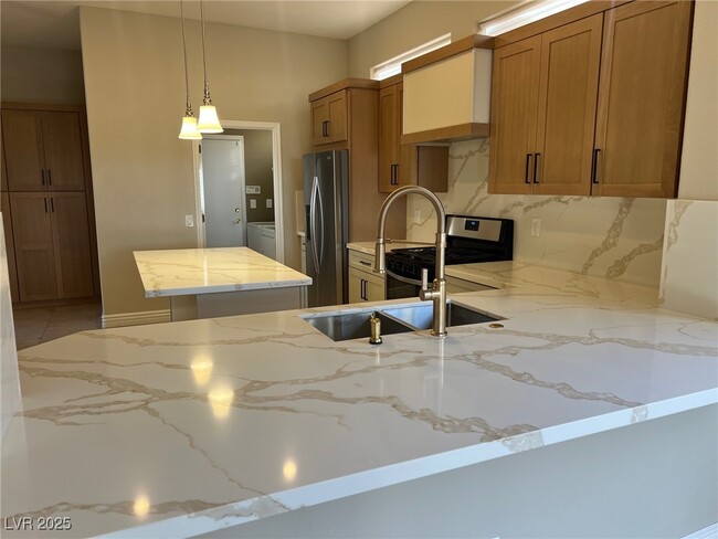 Building Photo - 104 Emerald Dunes Cir