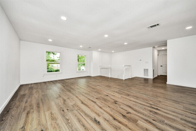 Building Photo - 33 Kittiwake Ct