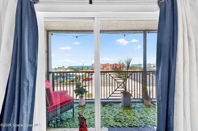 Building Photo - 123 Lancha Cir