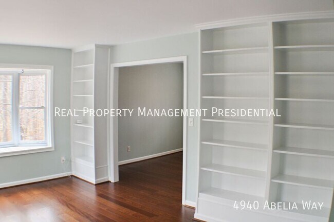 Building Photo - 4940 Abelia Way