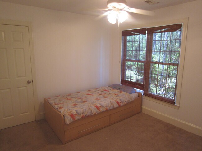 Building Photo - Live Where Others Vacation | 4BR Unique Home in the Gated Community of Fairfield Harbour!