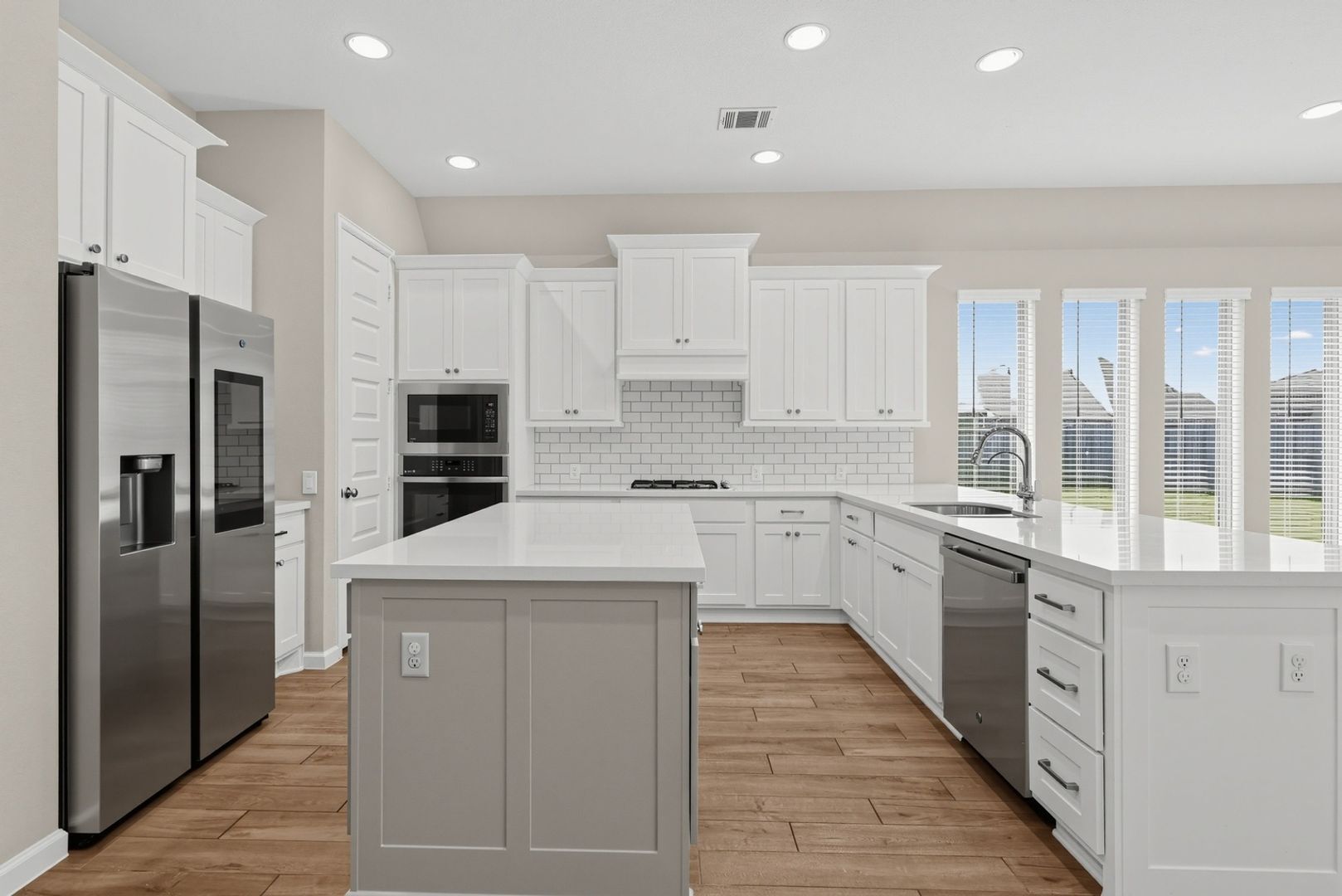 Building Photo - 5123 Morrison Dr