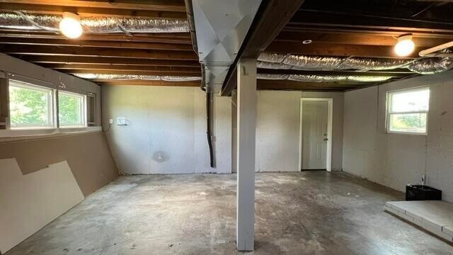 Building Photo - 3524 Woodridge Dr SE