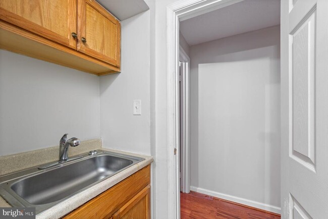 Building Photo - 6474 Brick Hearth Ct