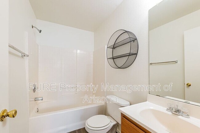 Building Photo - 11479 W Cabrillo Dr