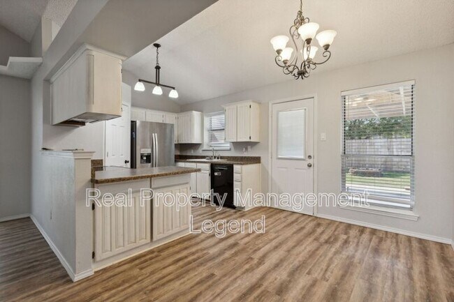 Building Photo - 327 Alyse Rd