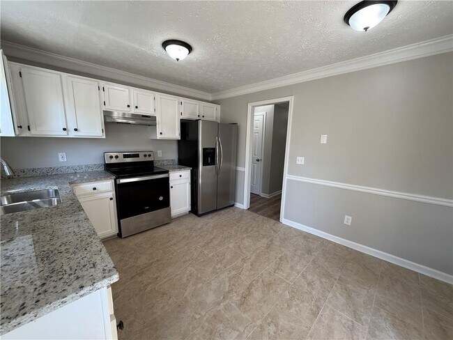 Building Photo - 979 Sugar Crossing Ln