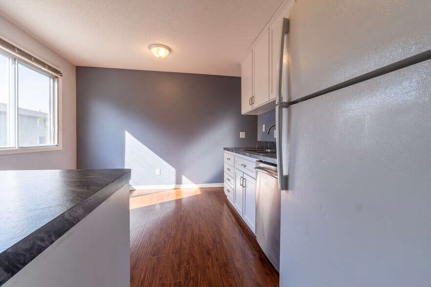 Building Photo - 2363 Dorland Ln E